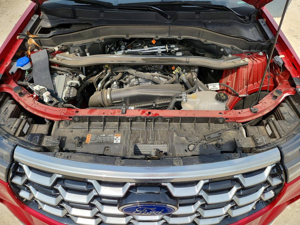 2025 FORD EXPLORER PLATINUM photo 21