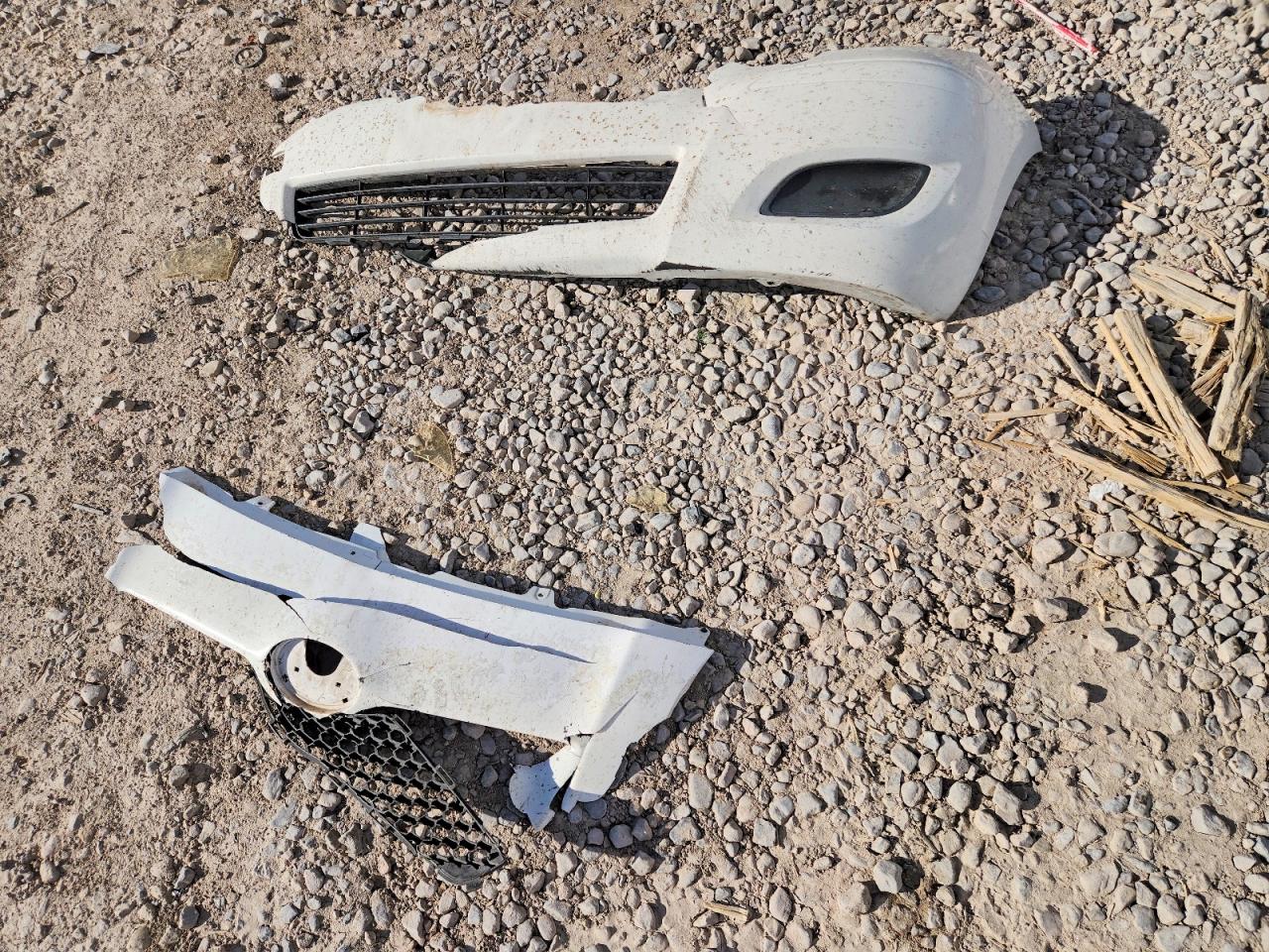2010 TOYOTA YARIS BASE photo 34