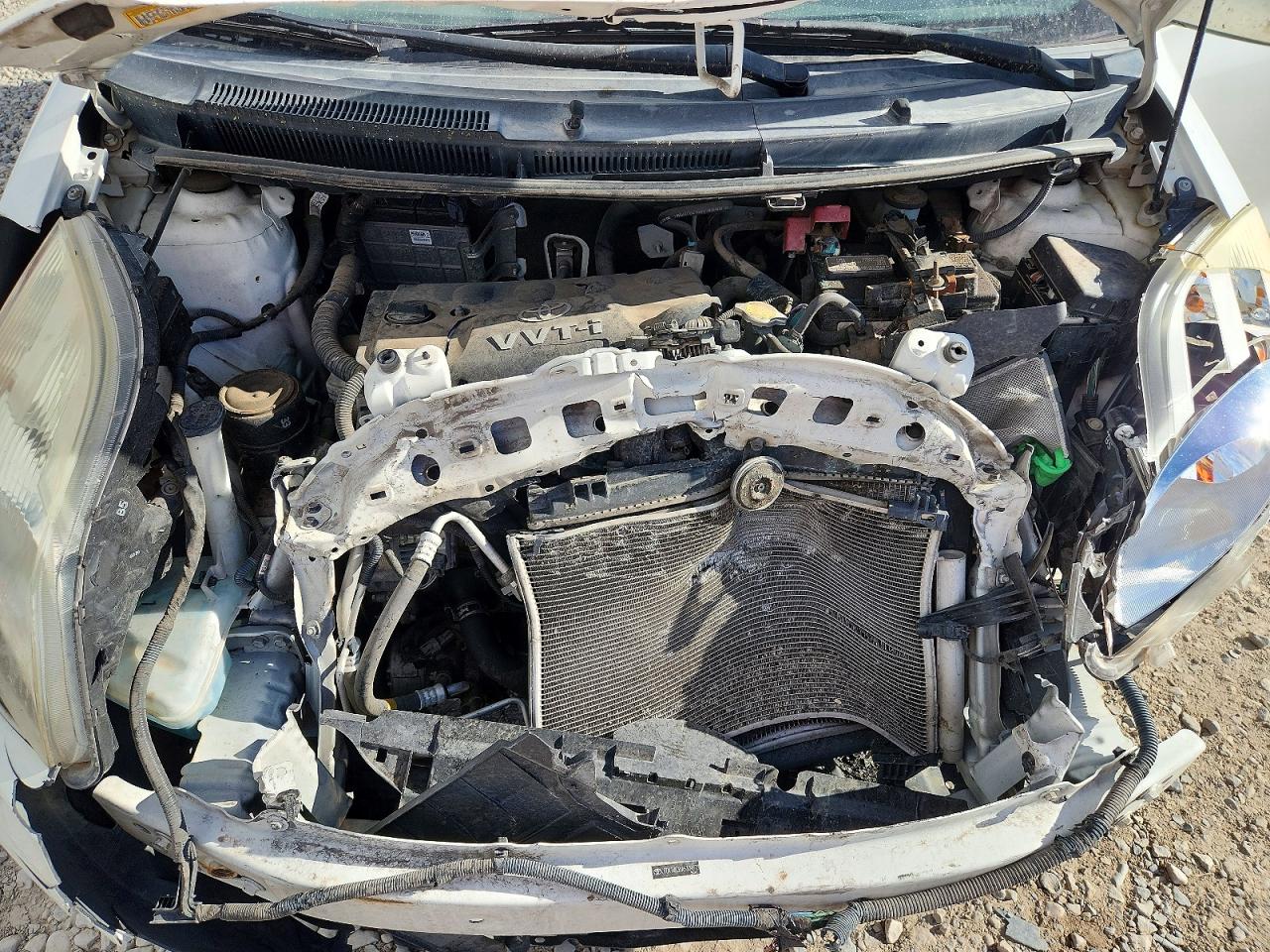 2010 TOYOTA YARIS BASE photo 31