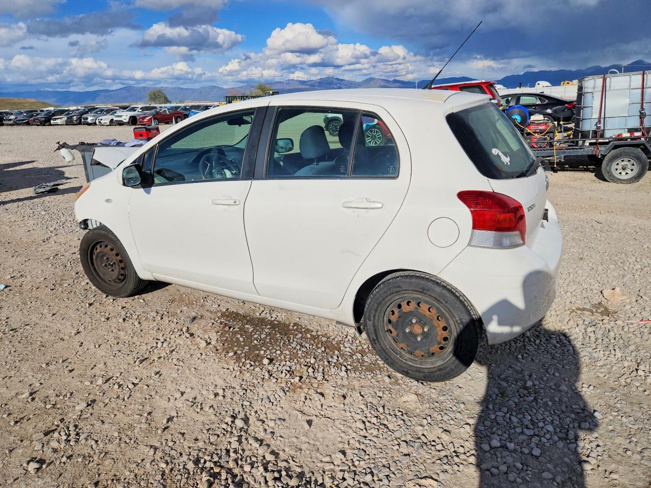 2010 TOYOTA YARIS BASE photo 4