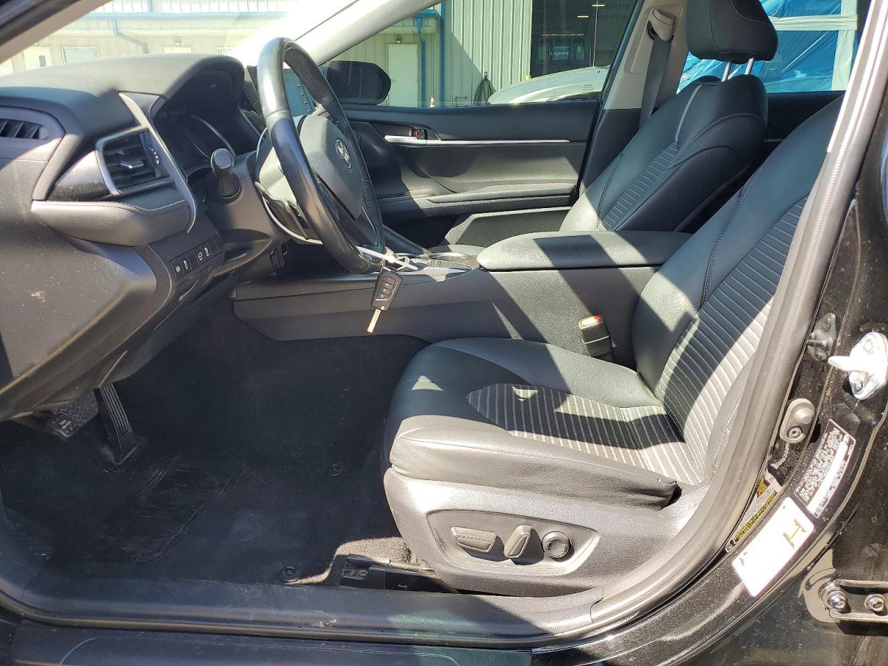 2023 TOYOTA CAMRY SE photo 13