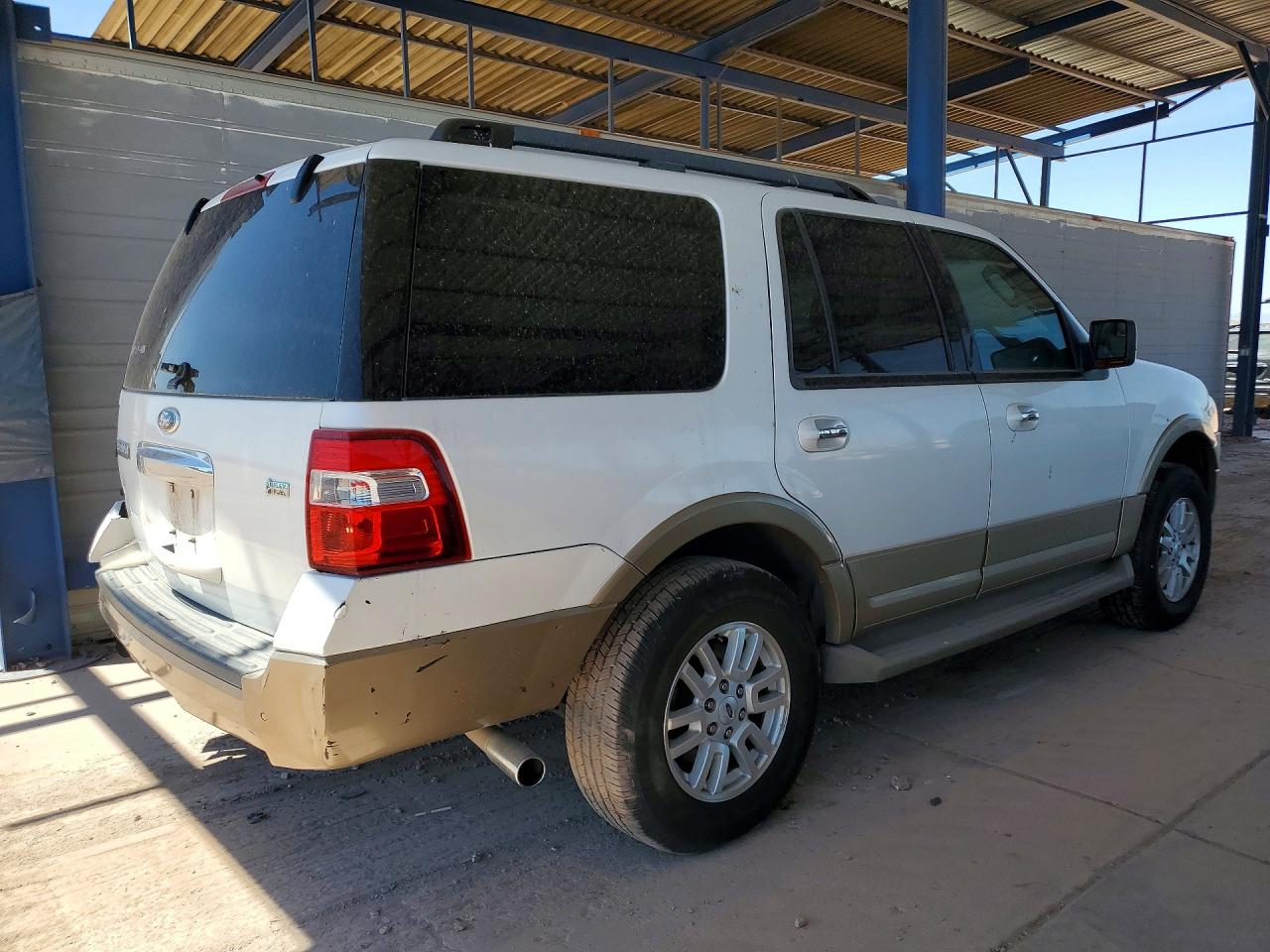 2012 FORD EXPEDITION XLT photo 3