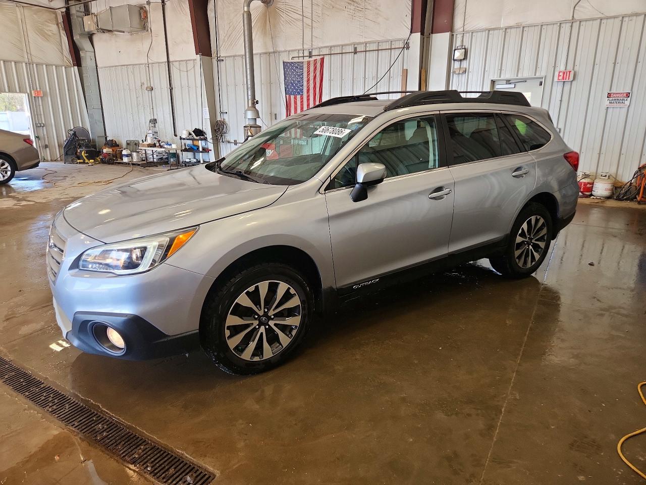2015 SUBARU OUTBACK