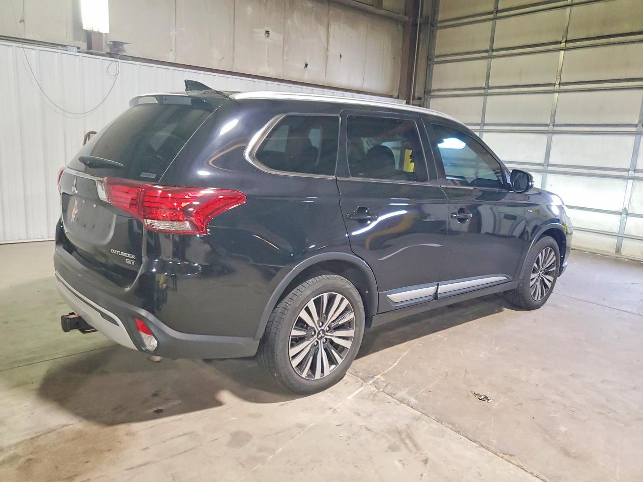 2019 MITSUBISHI OUTLANDER GT photo 5