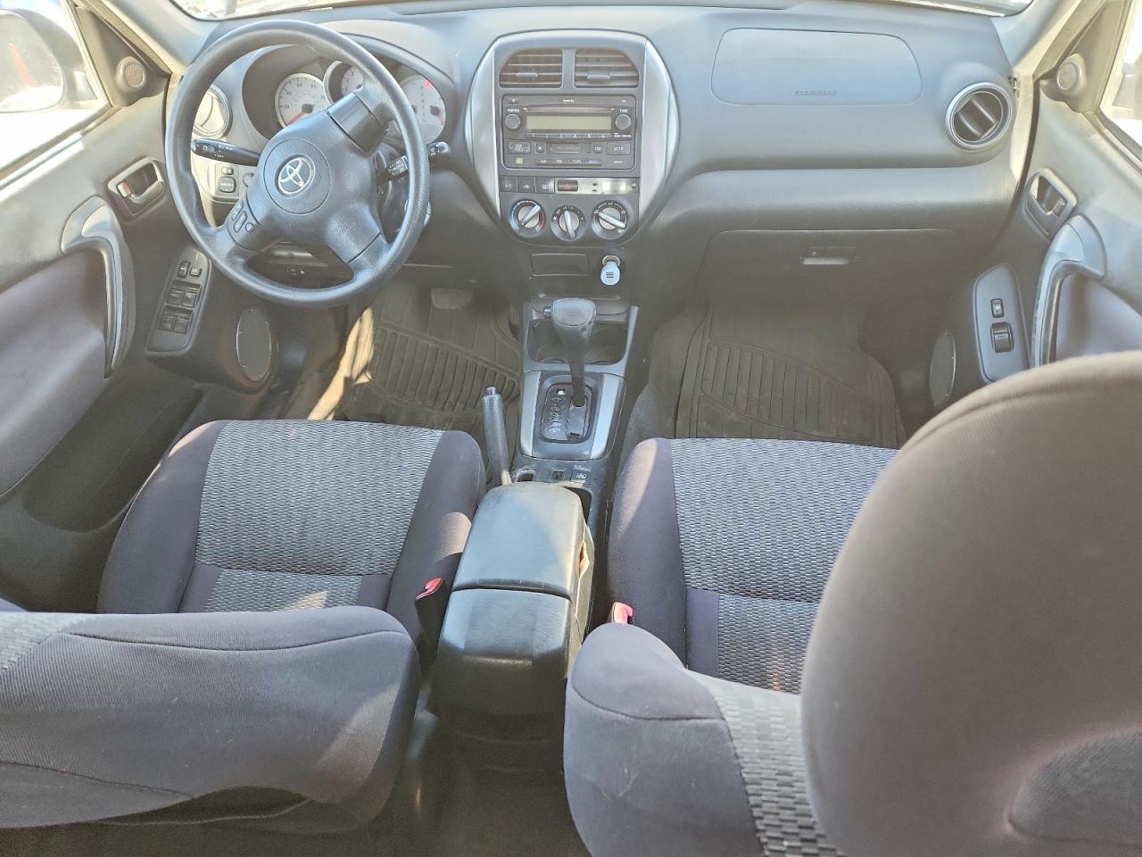 2004 TOYOTA RAV4 BASE photo 8