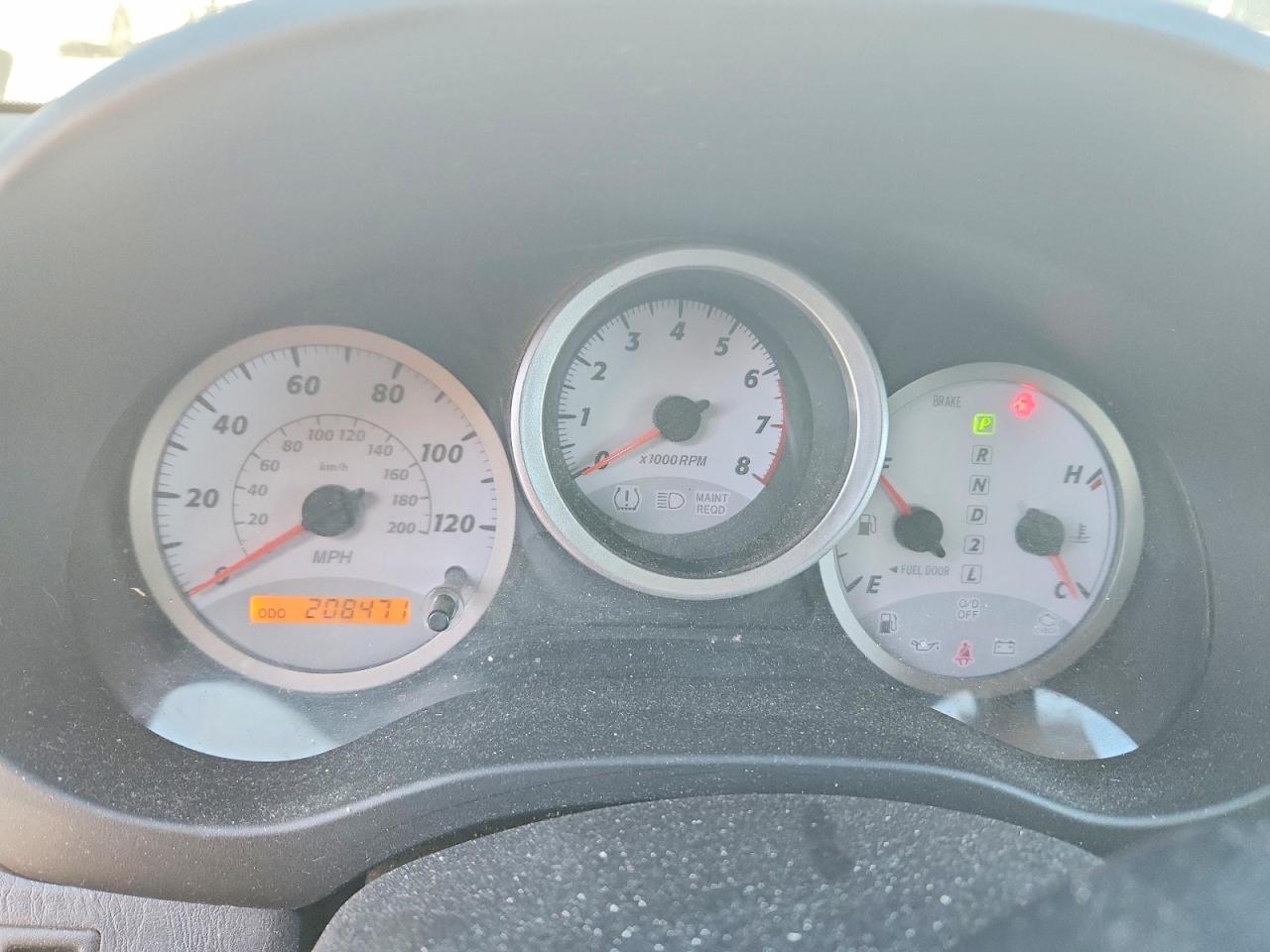 2004 TOYOTA RAV4 BASE photo 9