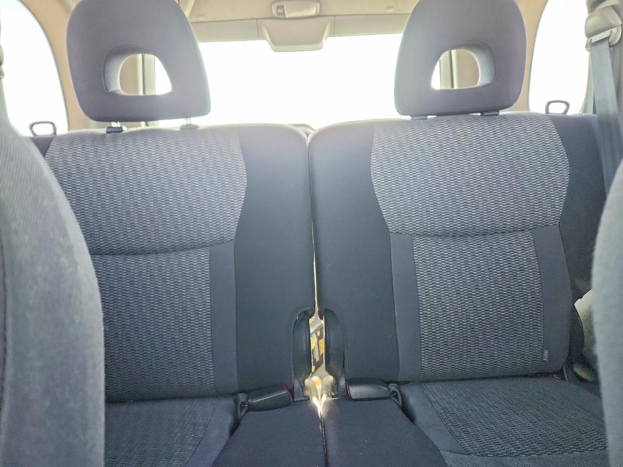 2004 TOYOTA RAV4 BASE photo 10