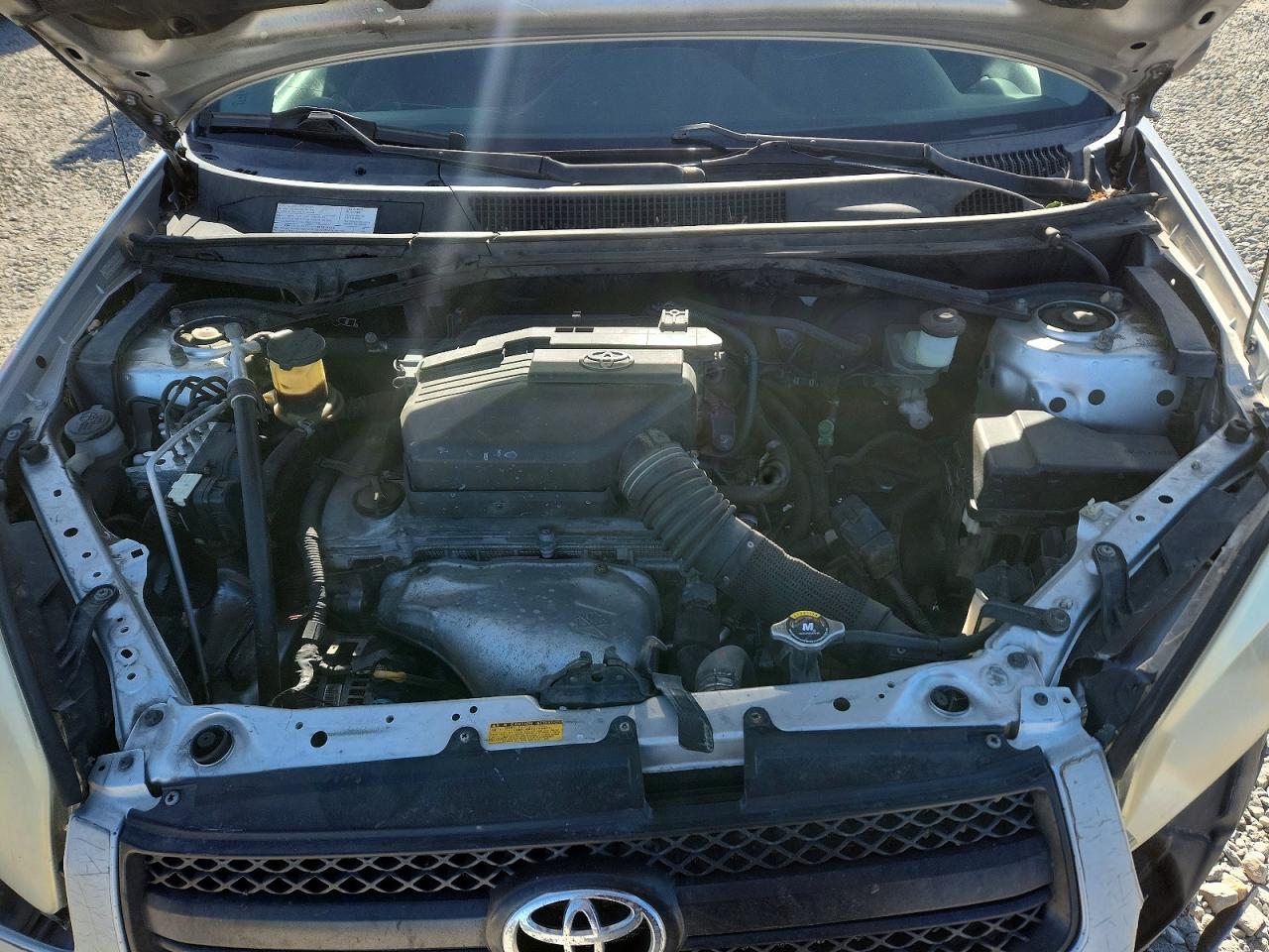 2004 TOYOTA RAV4 BASE photo 12