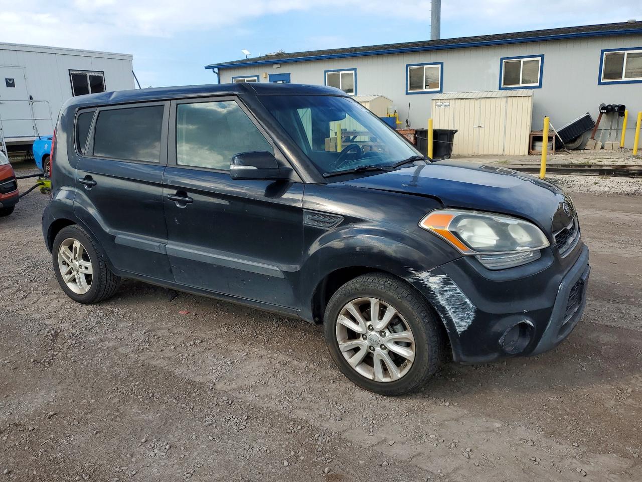 2013 KIA SOUL + photo 7