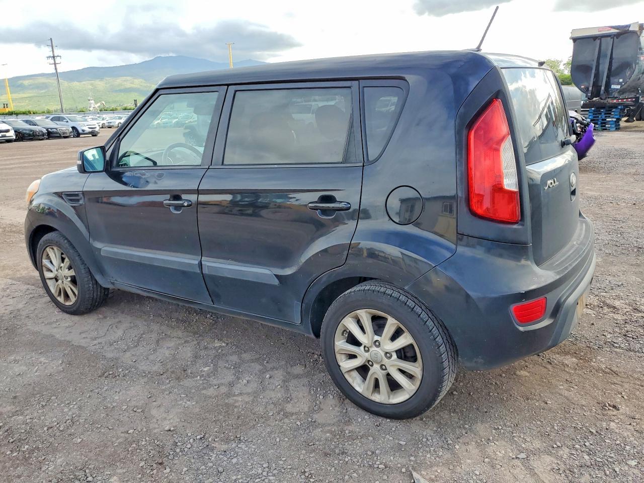 2013 KIA SOUL + photo 3