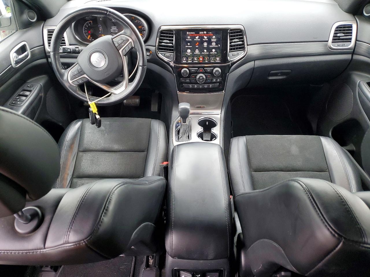 2019 JEEP GRAND CHEROKEE LAREDO photo 8