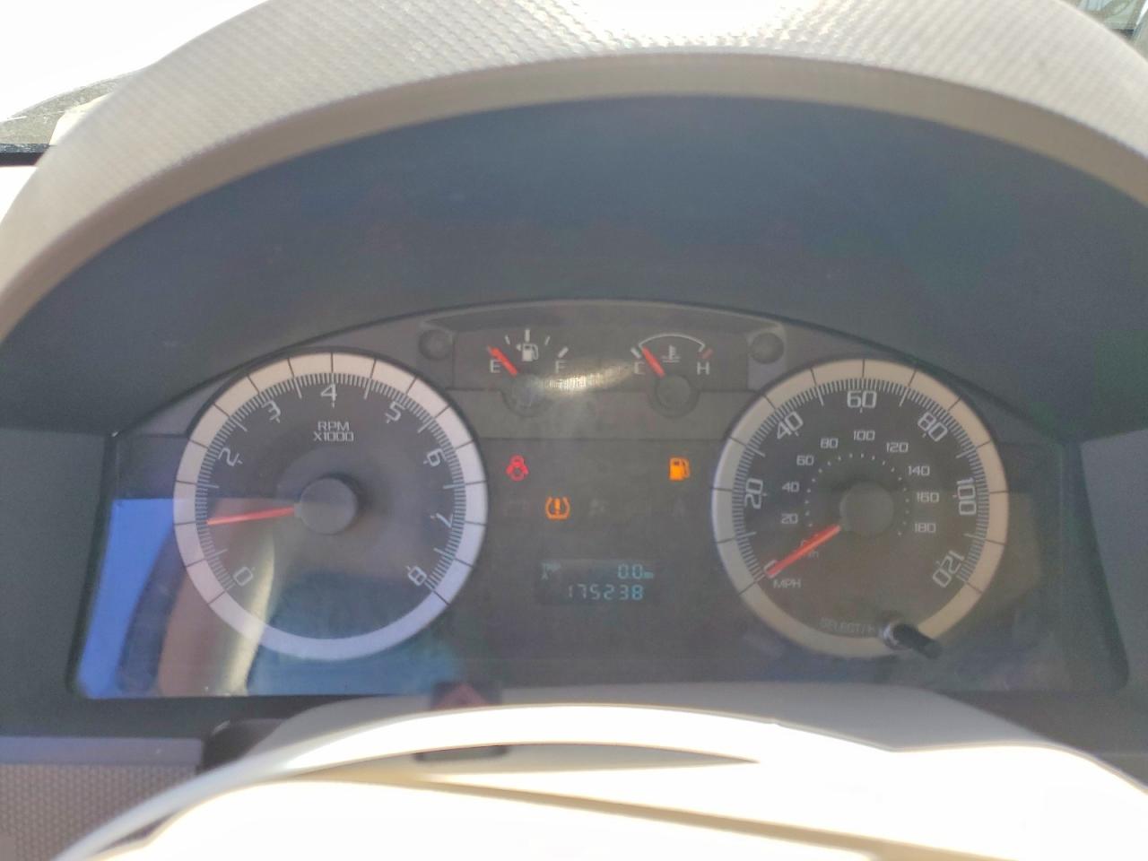 2008 FORD ESCAPE XLS photo 25