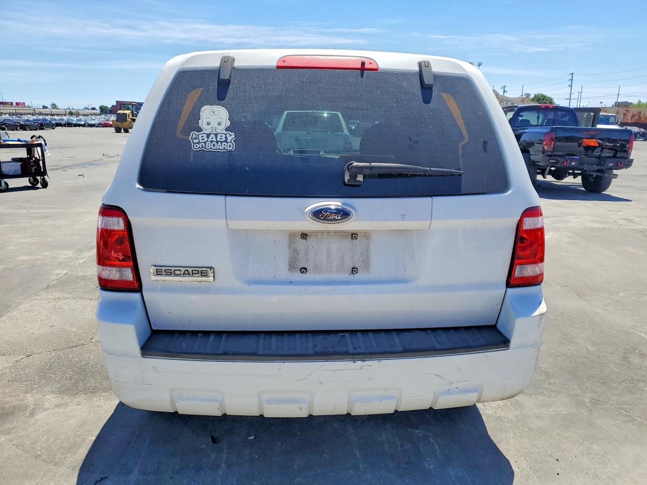 2008 FORD ESCAPE XLS photo 16