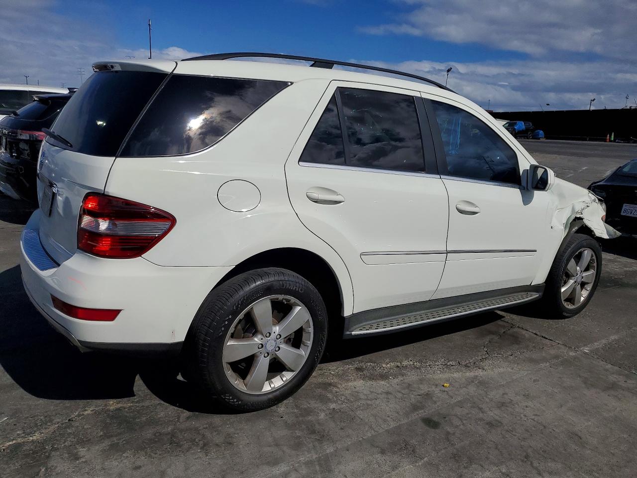 2010 MERCEDES-BENZ ML 350 photo 7