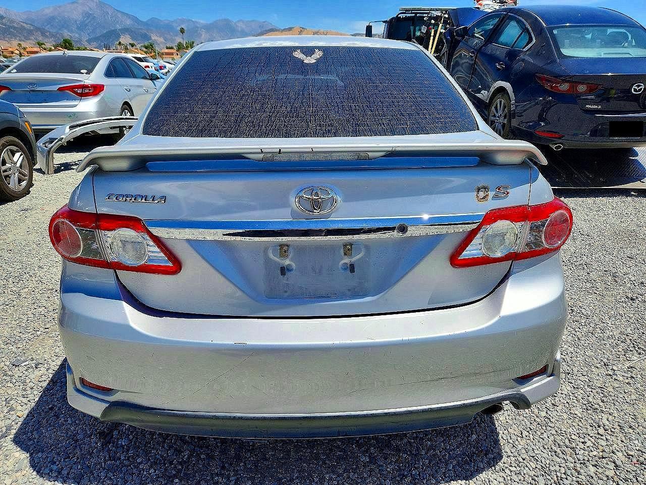 2012 TOYOTA COROLLA S photo 11