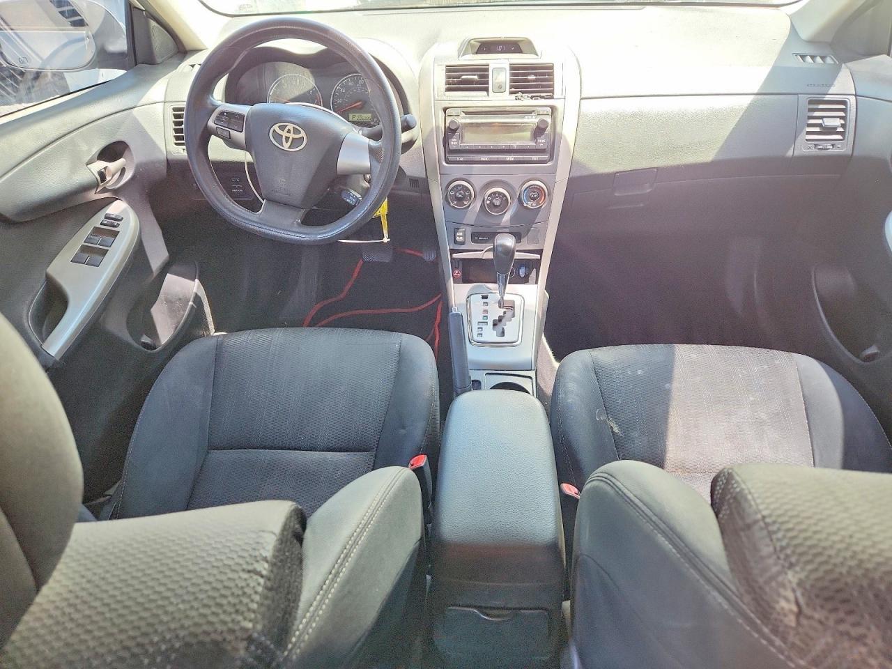 2012 TOYOTA COROLLA S photo 15