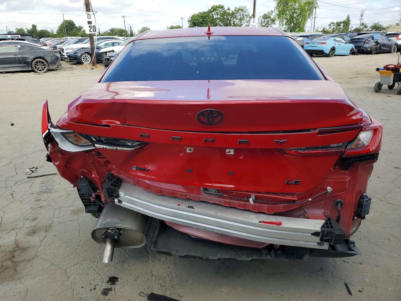 2026 TOYOTA CAMRY LE photo 11