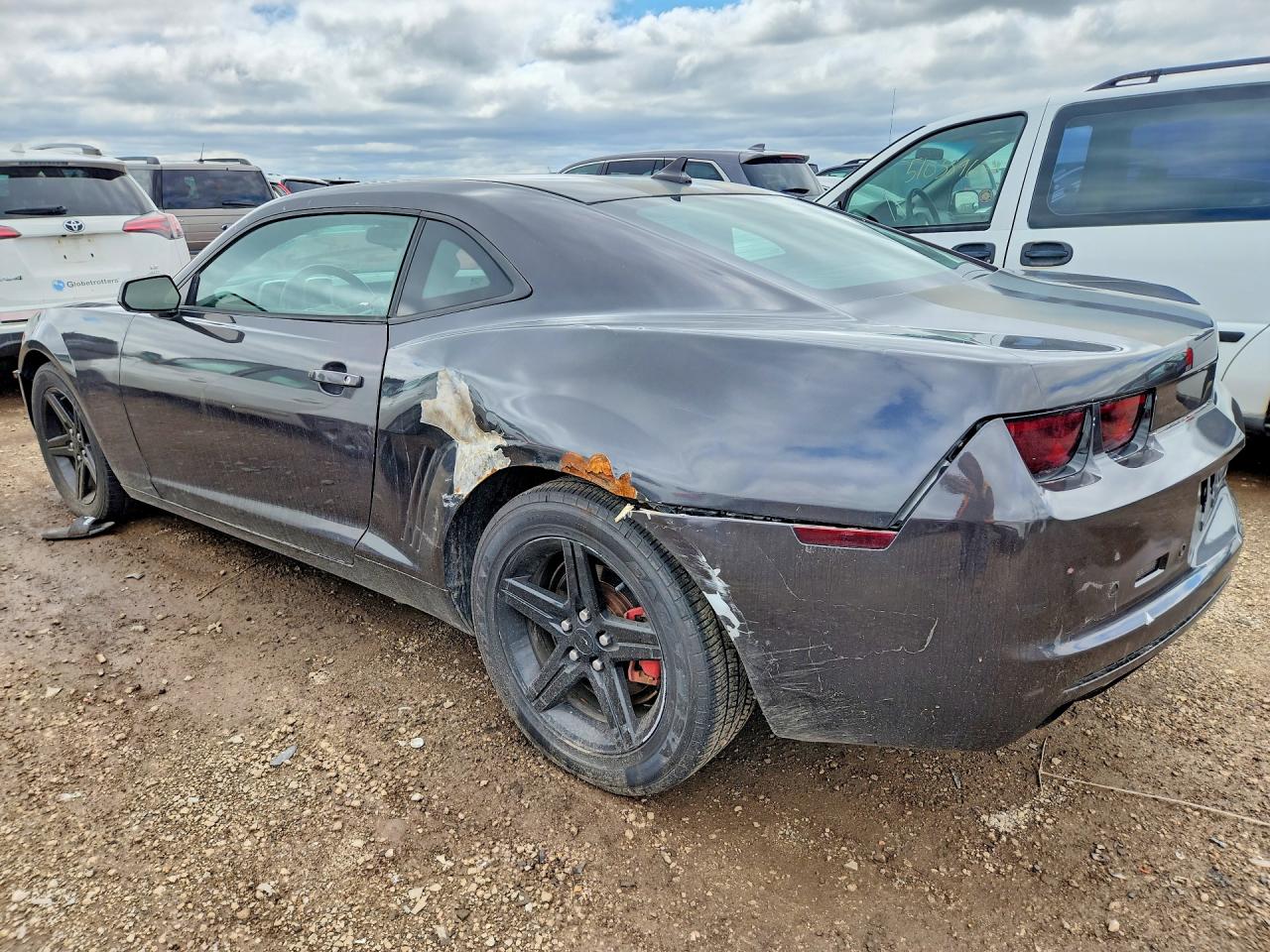 2011 CHEVROLET CAMARO LT photo 3