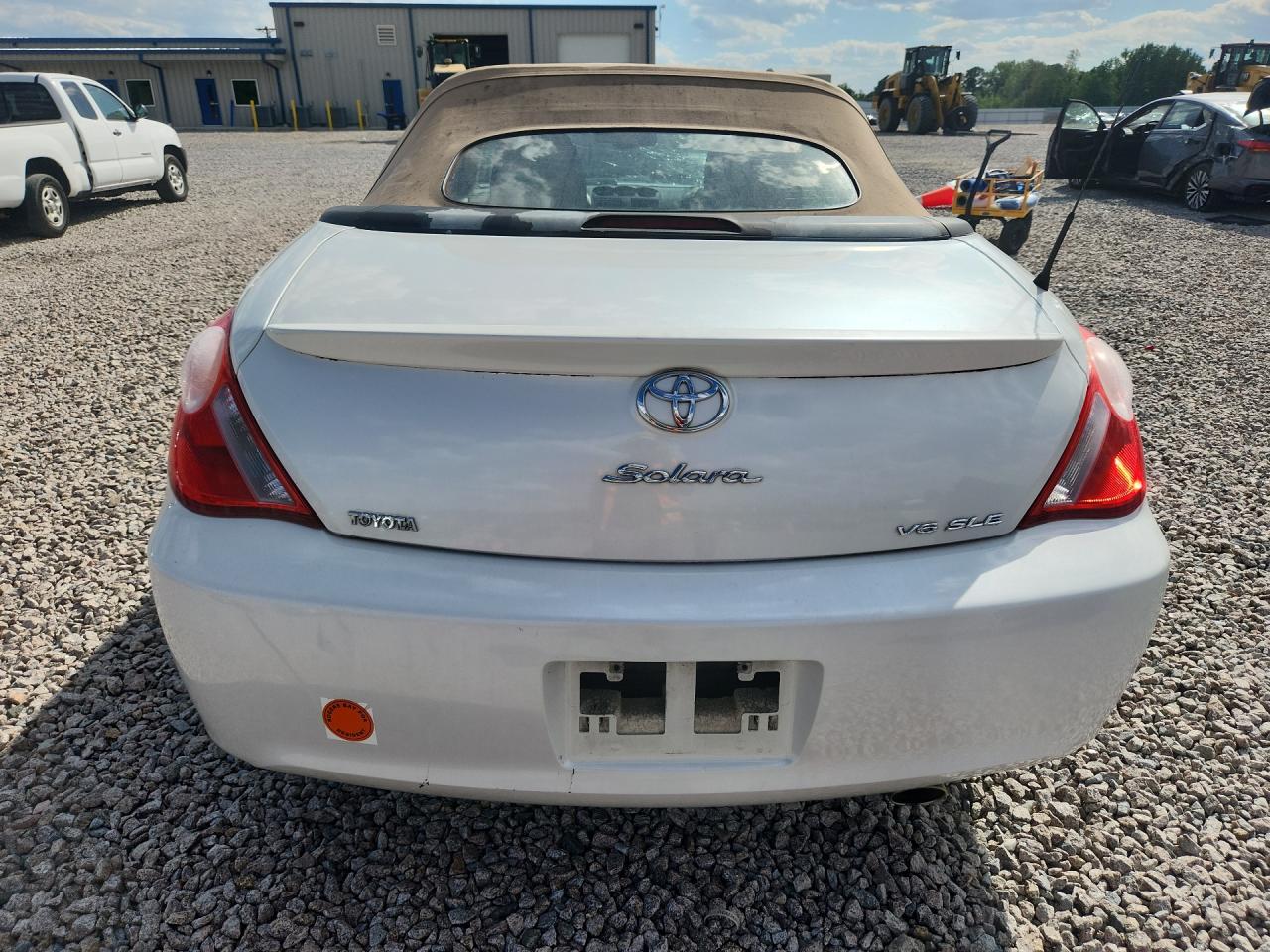 2005 TOYOTA CAMRY SOLARA SLE V6 photo 11