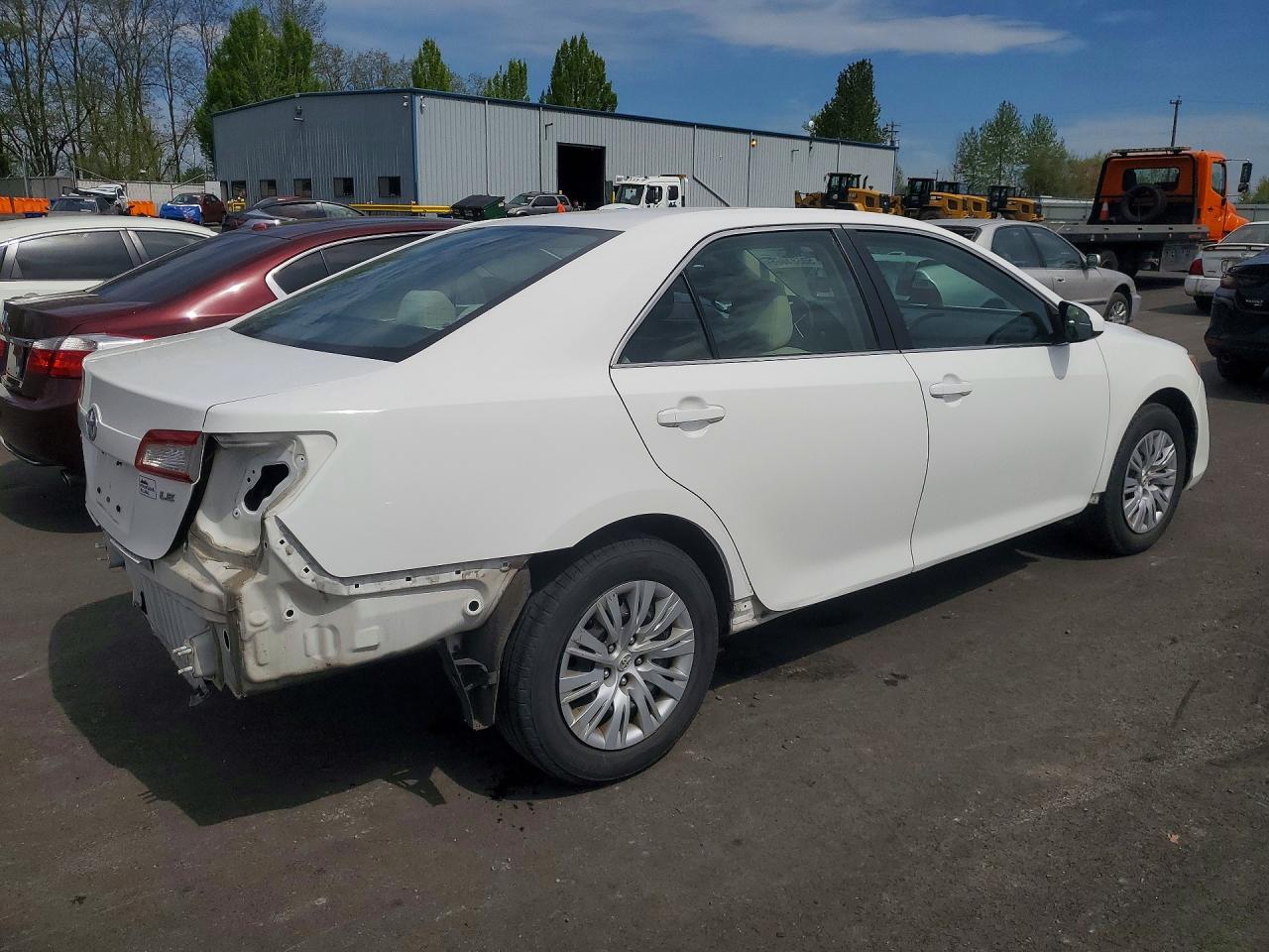 2012 TOYOTA CAMRY LE photo 7
