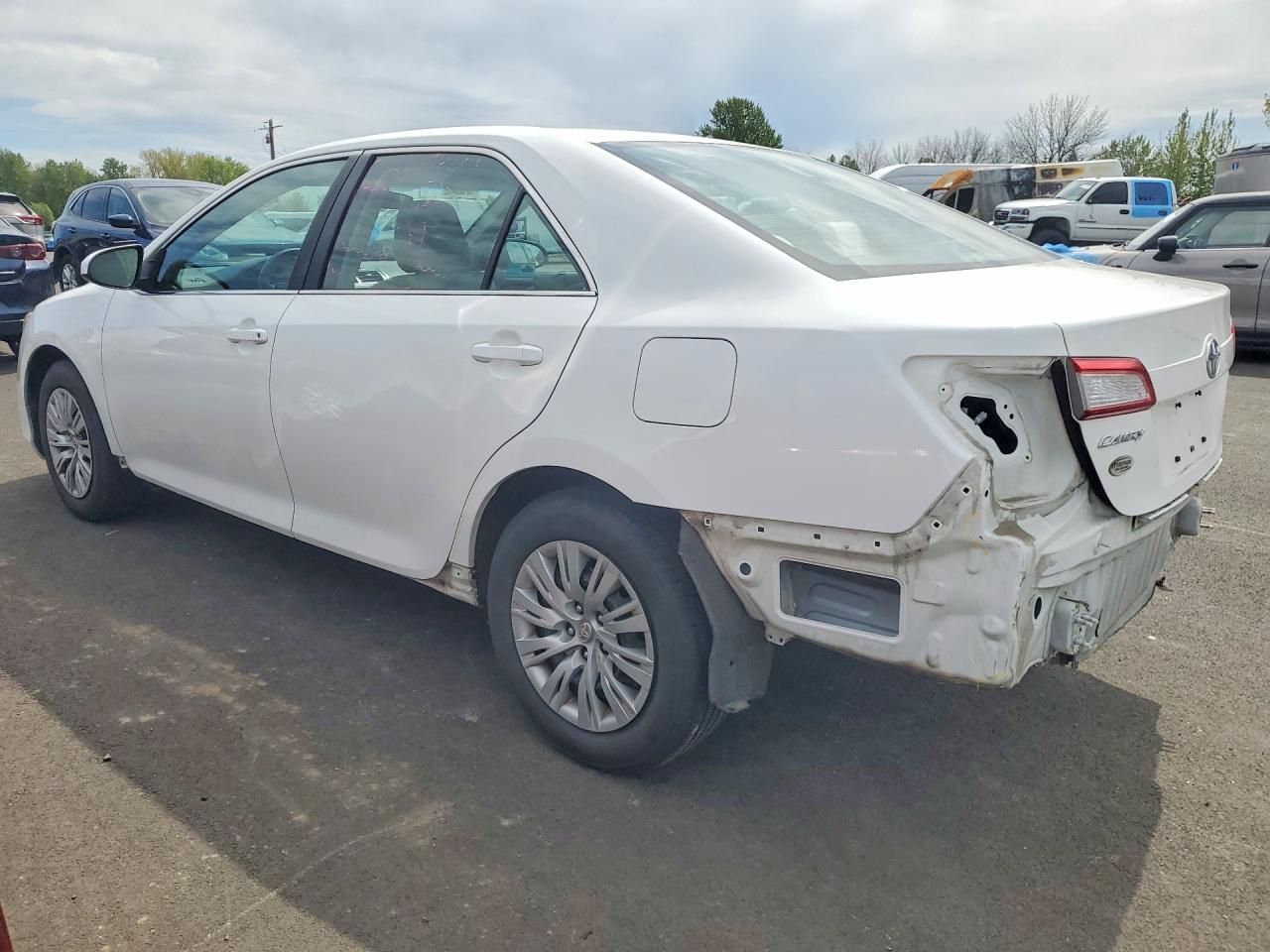 2012 TOYOTA CAMRY LE photo 4