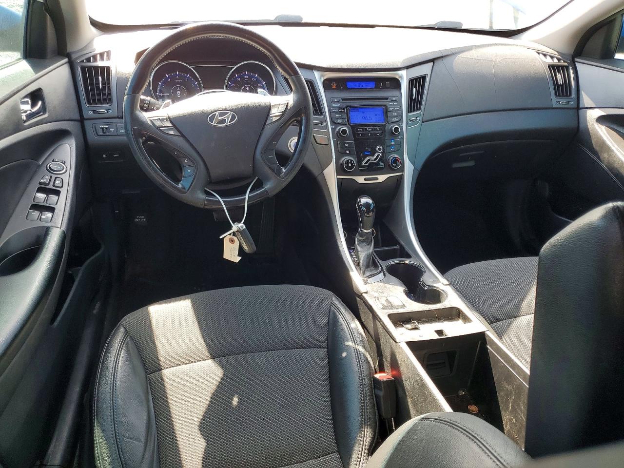 2013 HYUNDAI SONATA SE photo 22