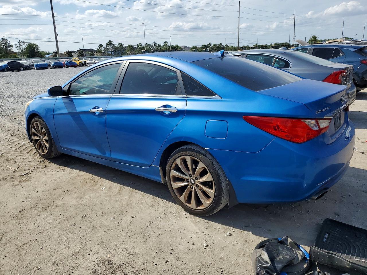 2013 HYUNDAI SONATA SE photo 4
