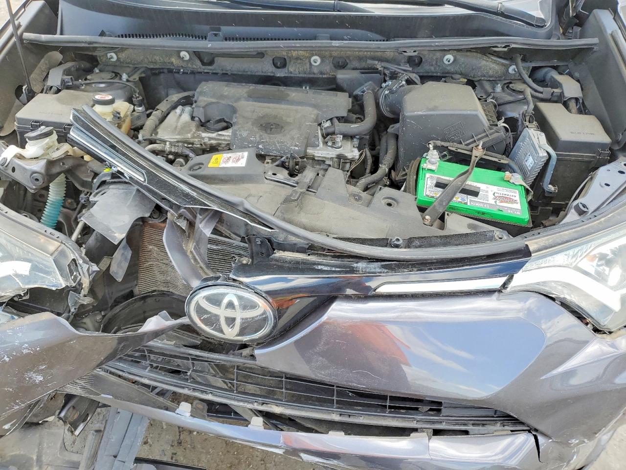 2017 TOYOTA RAV4 XLE photo 34