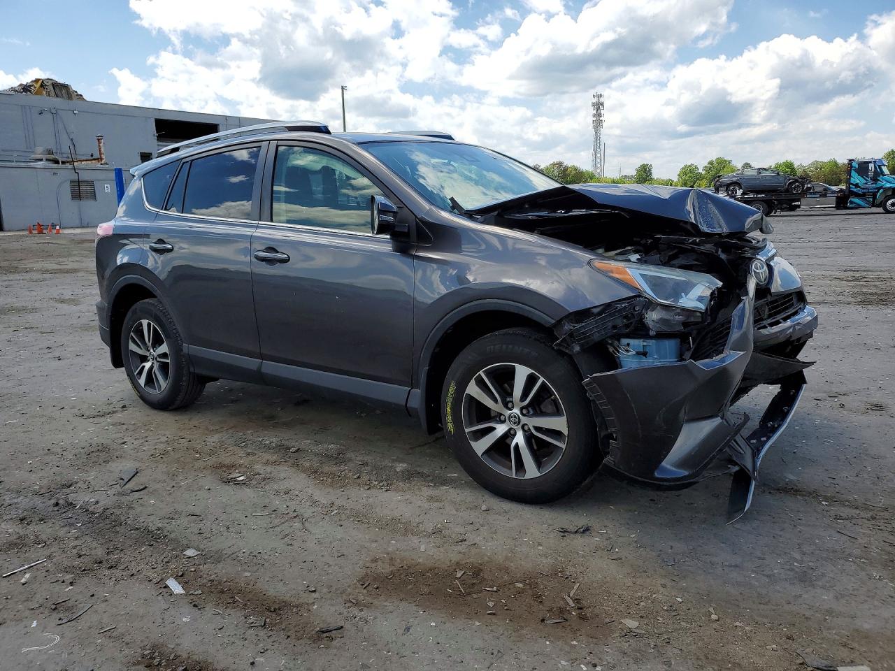 2017 TOYOTA RAV4 XLE photo 10