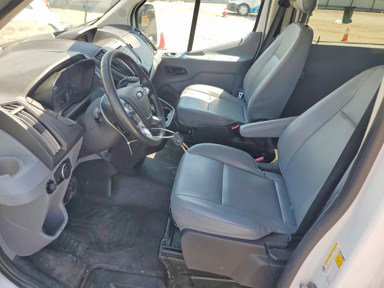 2017 FORD TRANSIT T-350 photo 19