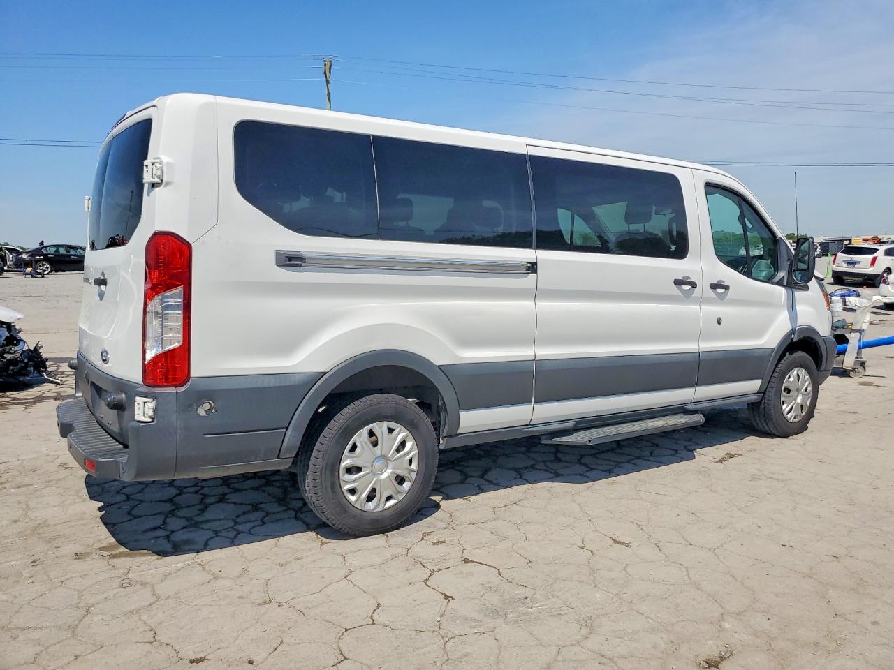 2017 FORD TRANSIT T-350 photo 7
