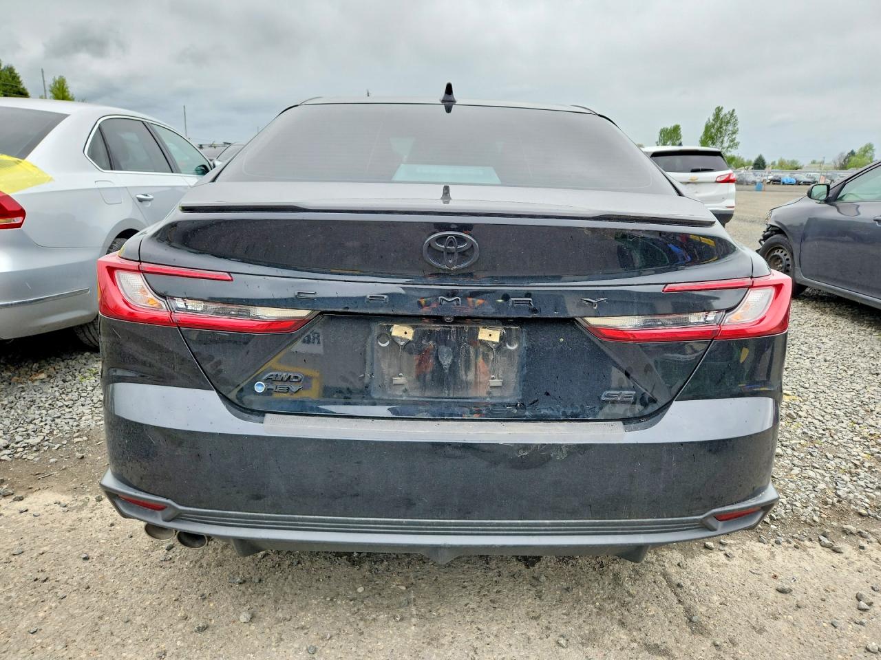 2025 TOYOTA CAMRY SE photo 11