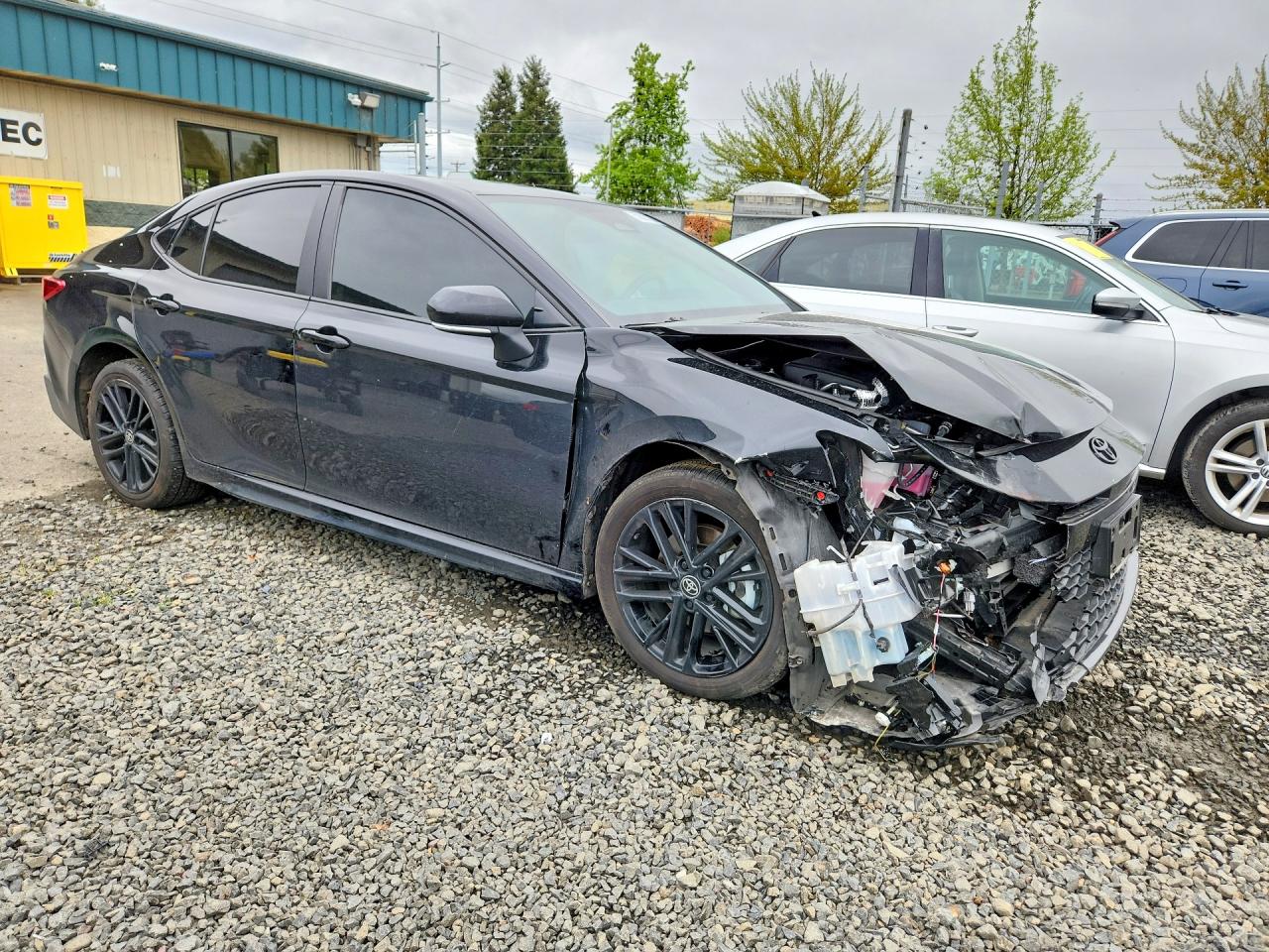 2025 TOYOTA CAMRY SE photo 7