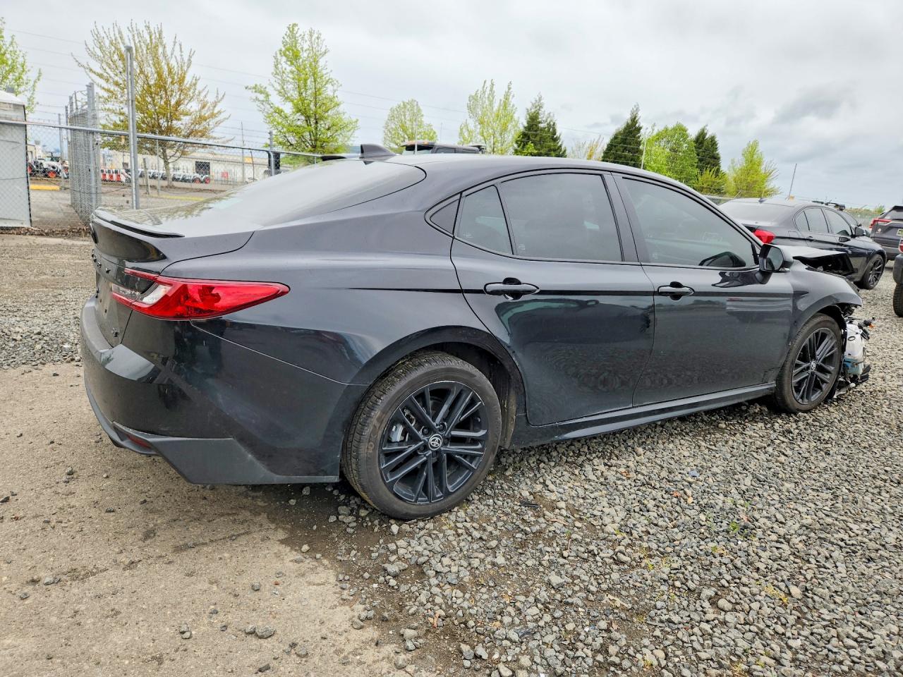 2025 TOYOTA CAMRY SE photo 5