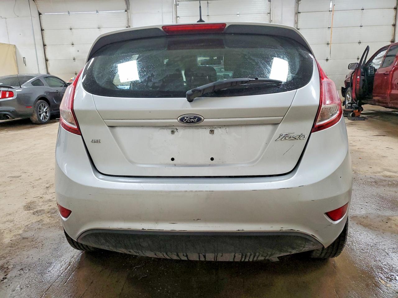 2015 FORD FIESTA SE photo 11
