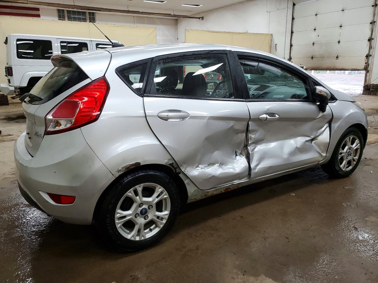 2015 FORD FIESTA SE photo 5