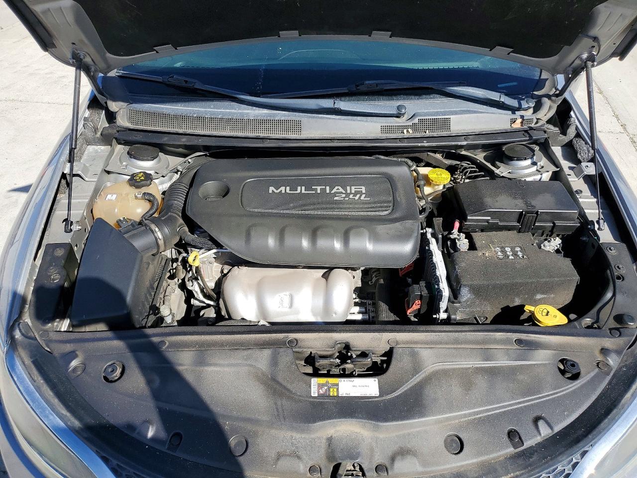 2015 CHRYSLER 200 LIMITED photo 31