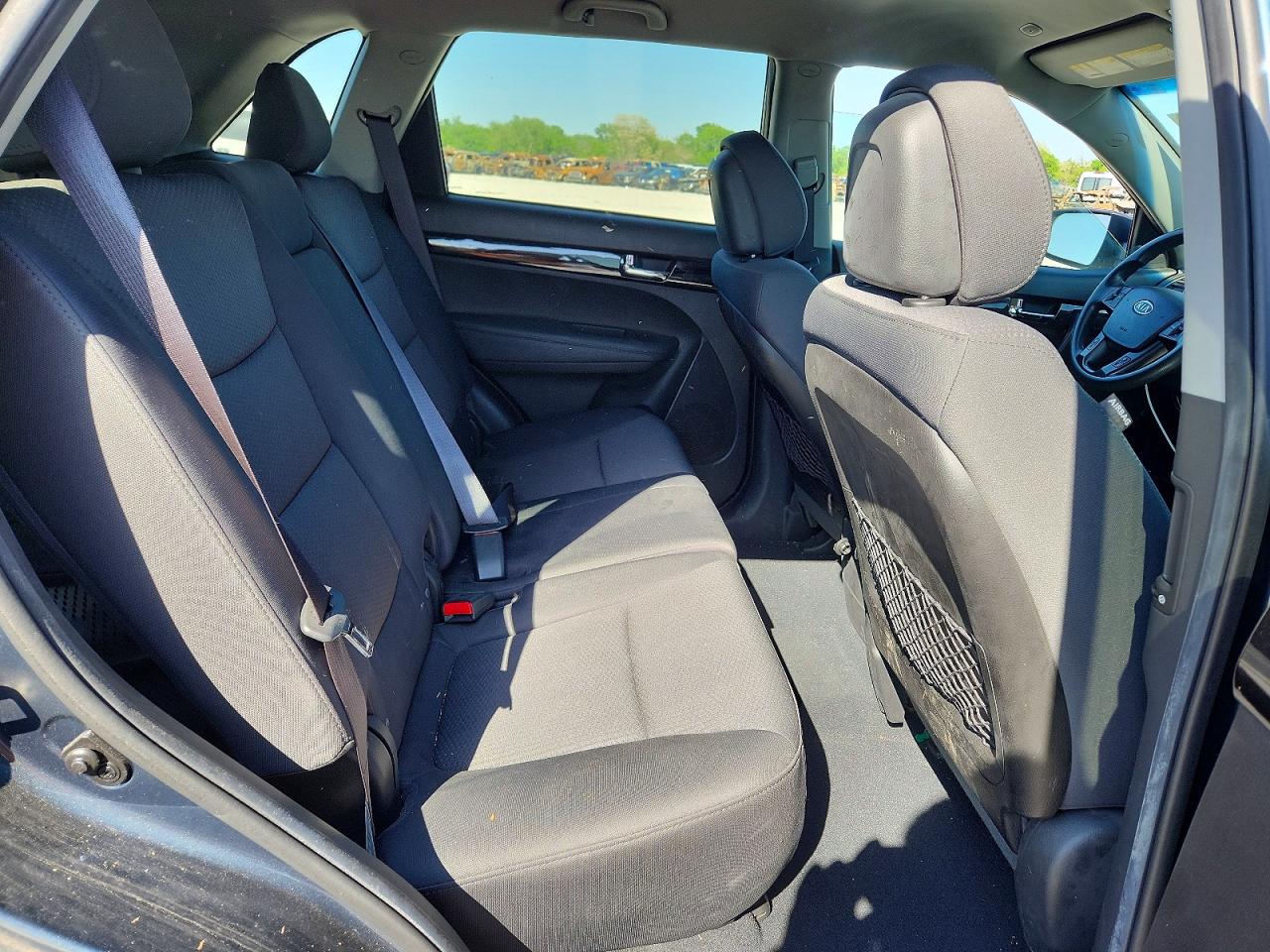 2012 KIA SORENTO LX photo 21