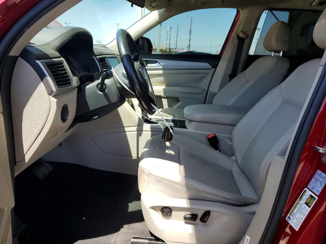2018 VOLKSWAGEN ATLAS SE photo 13