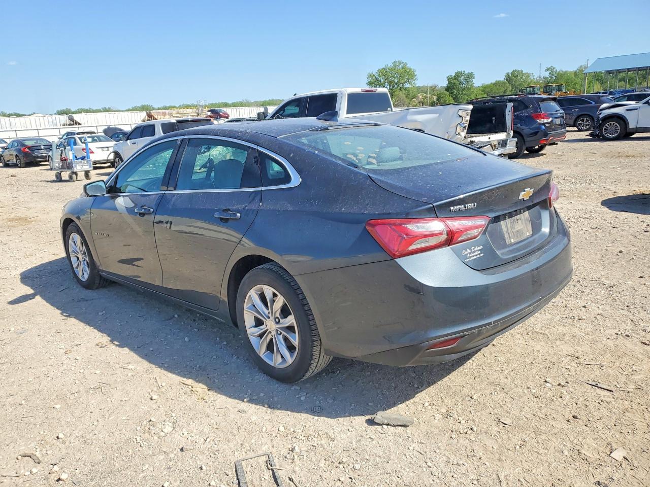 2021 CHEVROLET MALIBU LT photo 3
