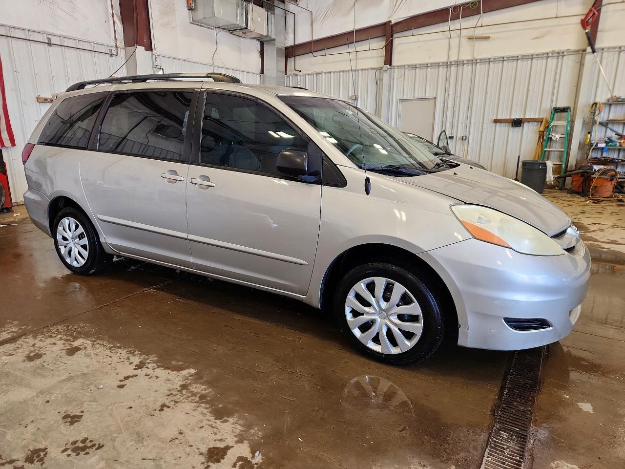 2006 TOYOTA SIENNA CE 7 PASSENGER photo 10