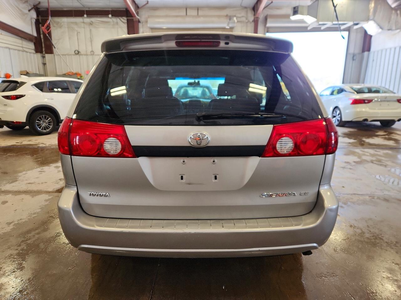 2006 TOYOTA SIENNA CE 7 PASSENGER photo 16