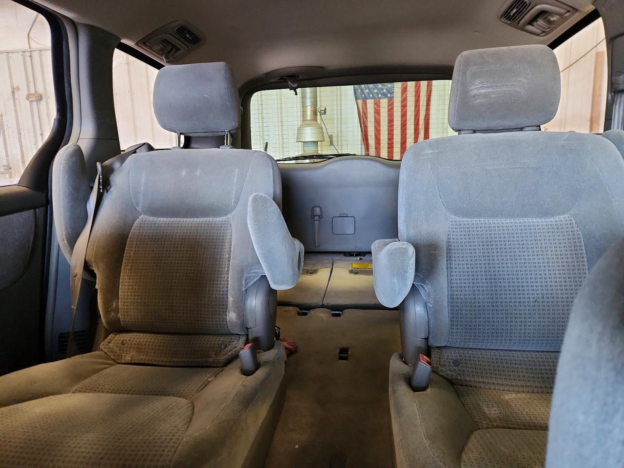 2006 TOYOTA SIENNA CE 7 PASSENGER photo 28