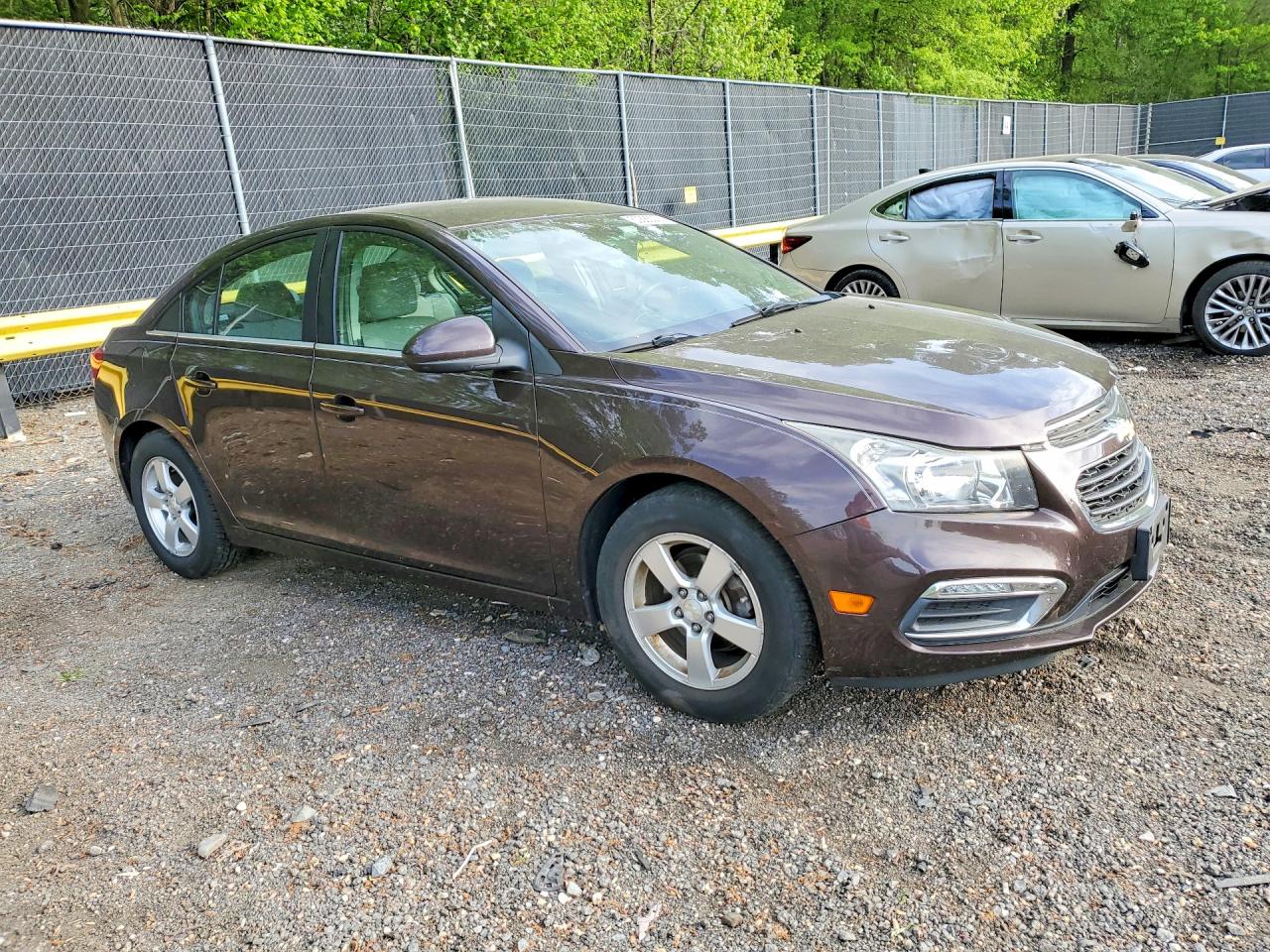 2015 CHEVROLET CRUZE LT photo 4