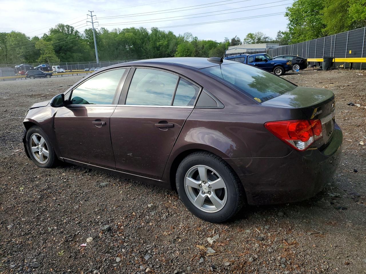 2015 CHEVROLET CRUZE LT photo 2