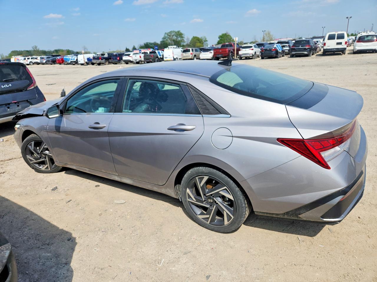 2025 HYUNDAI ELANTRA LIMITED photo 4