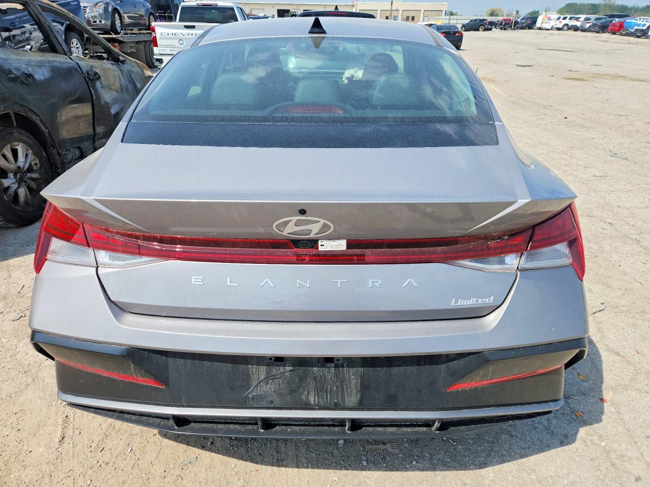 2025 HYUNDAI ELANTRA LIMITED photo 16