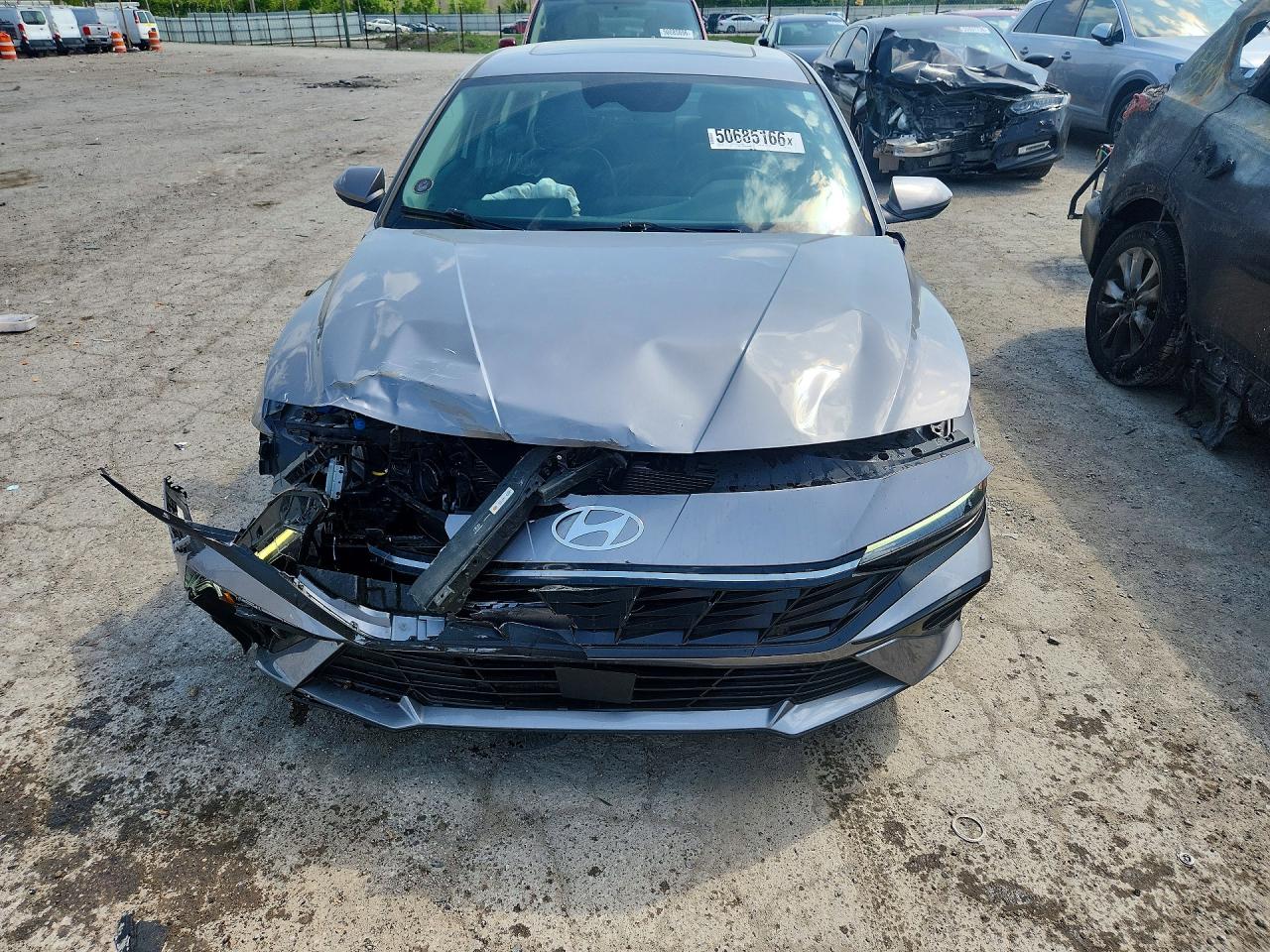 2025 HYUNDAI ELANTRA LIMITED photo 13