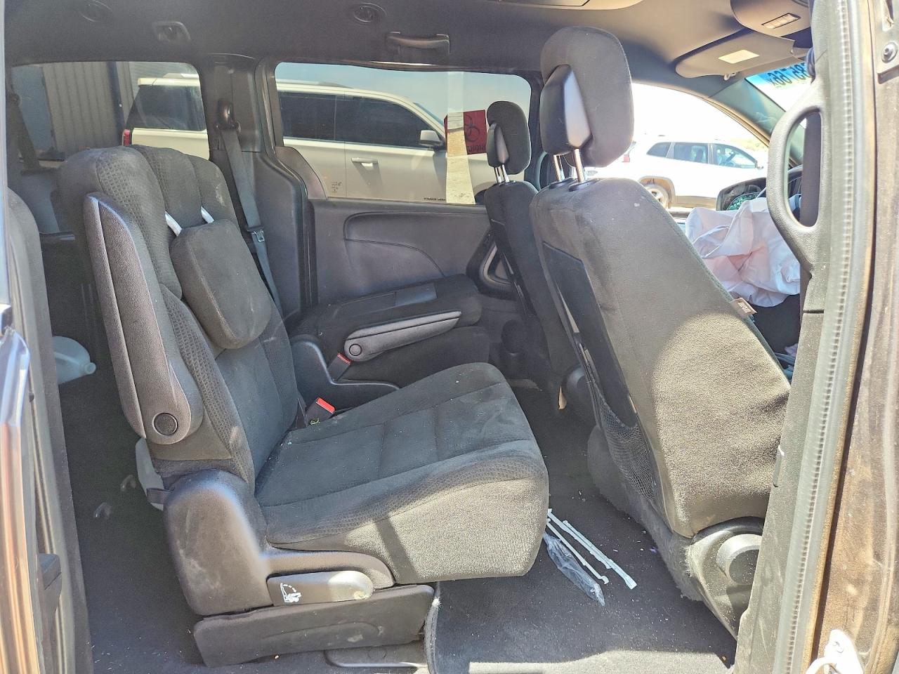 2015 DODGE GRAND CARAVAN SXT photo 19