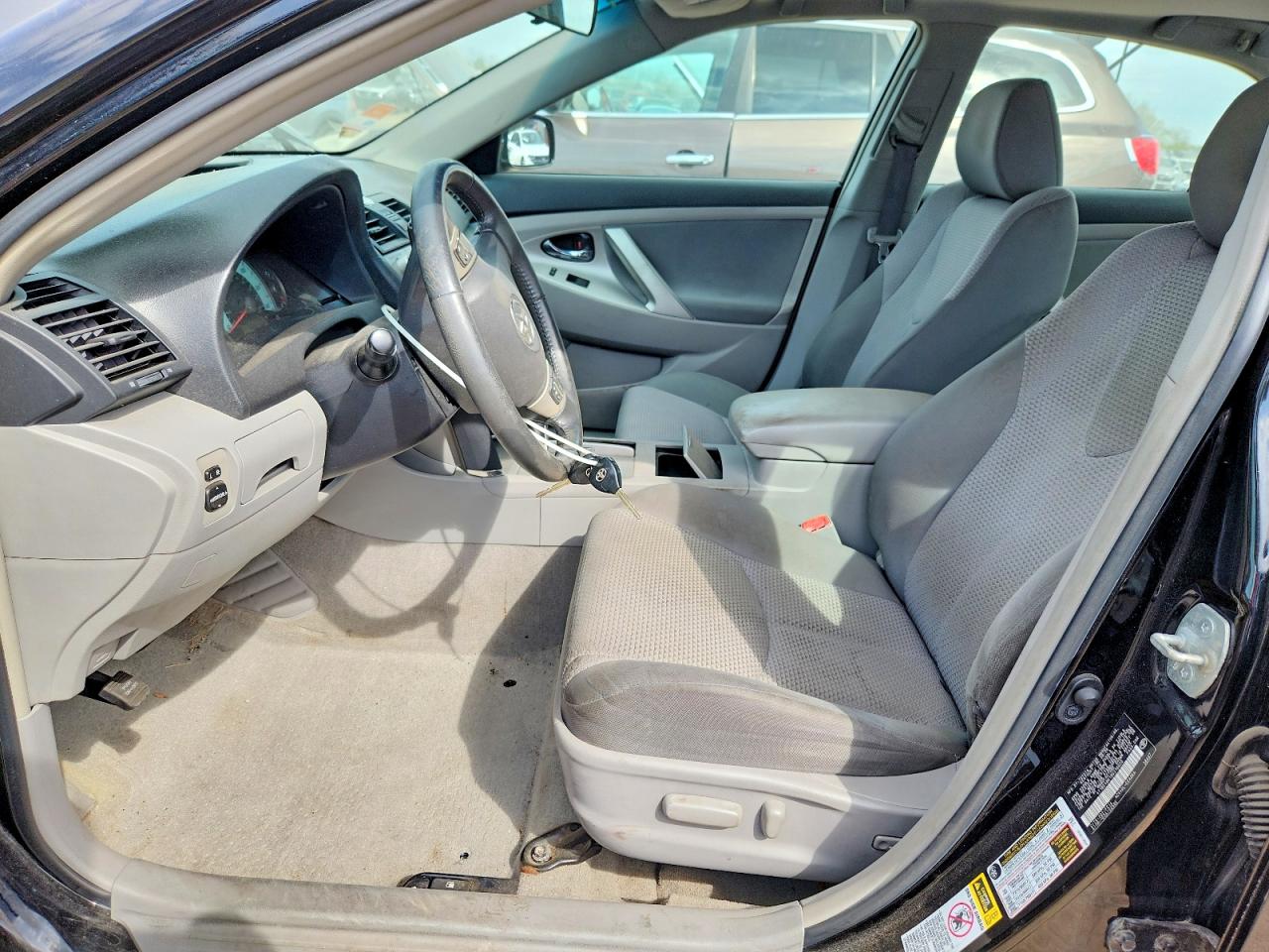 2009 TOYOTA CAMRY SE photo 19